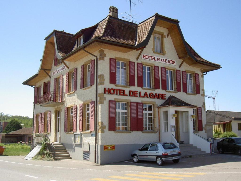 Hotel De La Gare Sugiez Exteriör bild